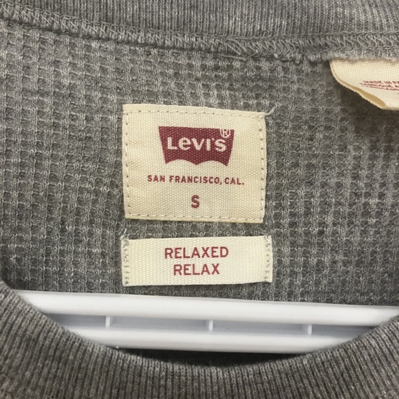 Levi's Men's Long Sleeve Relaxed Fit Gray Shirt Size S - Picture 3 of 5